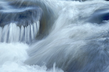 Fließwasser - Foto, Druck, Poster, Leinwand