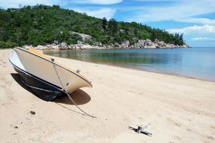 Boot am Strand - Foto, Druck, Poster, Leinwand